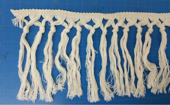 Fringe ตกแต่งตัดแต่งลูกไม้สีดำ / สีขาวแบบ 11cm ดอกไม้ซอฟท์