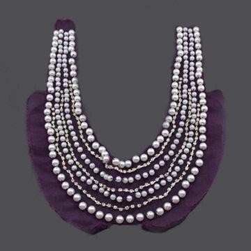 สีม่วง Applique ผ้าคอลูกปัด