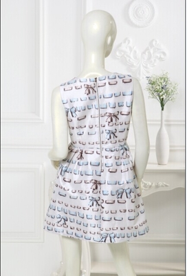 แขนกุดโพลีเอสเตอร์สตรีเสื้อผ้าลำลอง Going Out ชุดของการพิมพ์ดิจิตอล