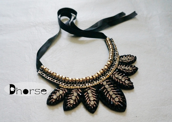 แฮนด์เมดที่ถอดออกได้ Bling Rhinestone ลูกปัดสร้อยคอปกรูปร่างใบ
