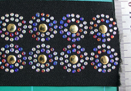 ที่มีสีสัน Rhinestone ดำ webbing ยืดหยุ่น, 5cm รูปแบบที่สวยงามรอบ