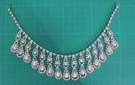 เงินและชัดเจนสตรีแฮนด์เมด Rhinestone ล้อแม็กสร้อยคอสำหรับการแต่งกายสาว ๆ